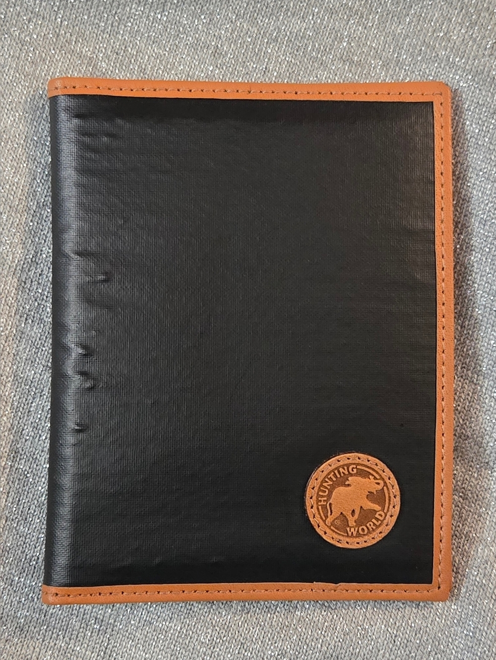 Vintage Hunting World Double ID Bifold Wallet – Black & Tan